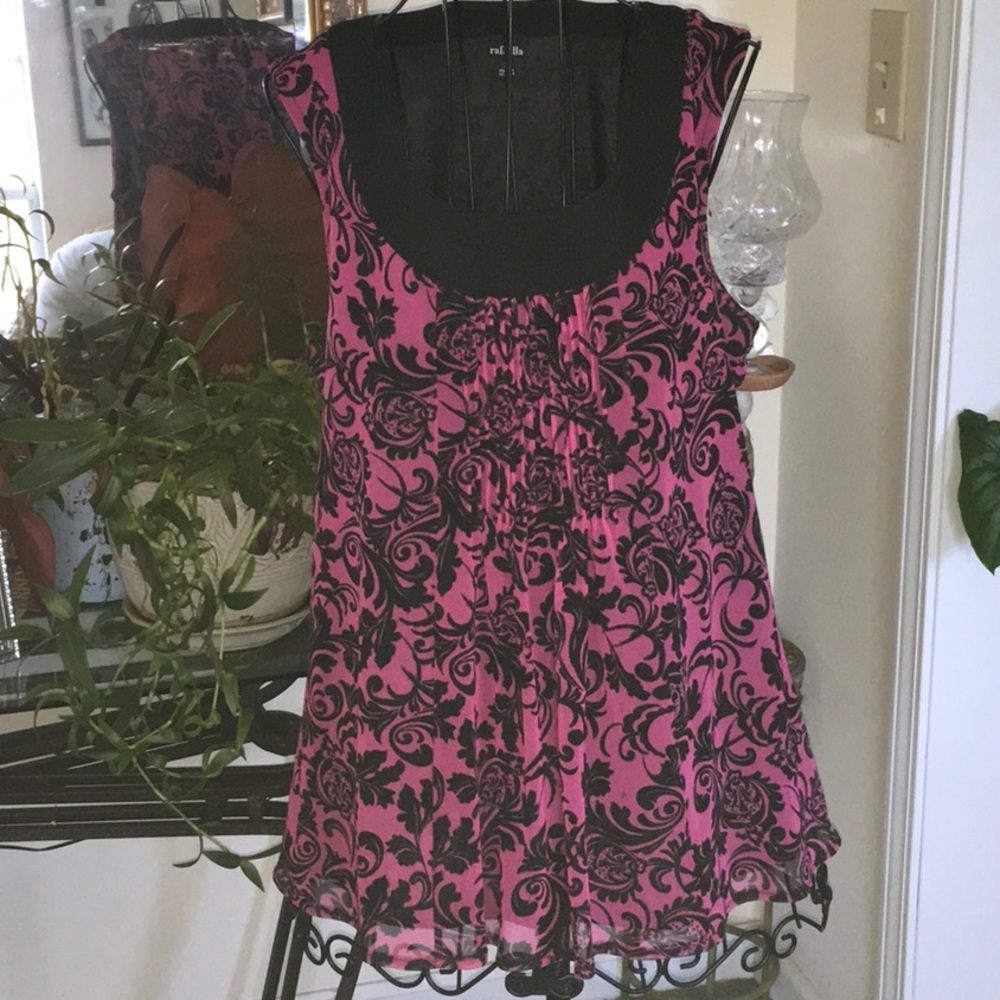 Rafaella ladies floral Top size small